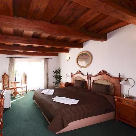 Hotell Zlaty Kohout 4*